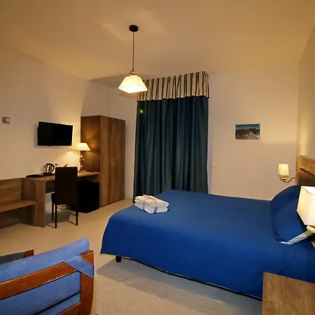 Couette-café La Marmifera Carrare