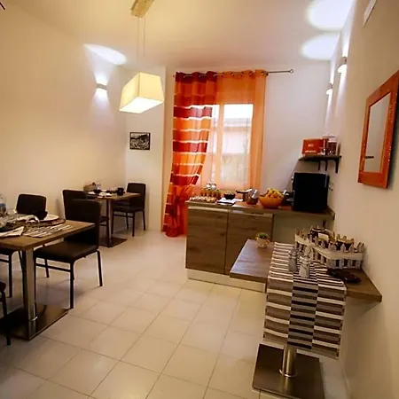 Bed & Breakfast La Marmifera Carrara