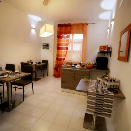 La Marmifera Bed & Breakfast